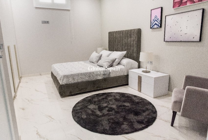 Nowo zbudowane - Willa -
VILLAMARTÍN