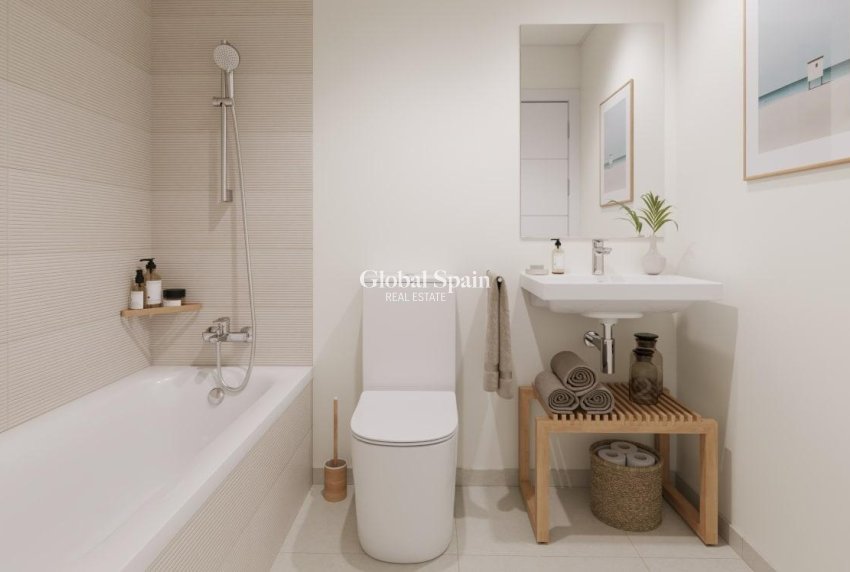 Nueva construcción  - APARTAMENTO -
BENALMÁDENA - Benalmádena Pueblo