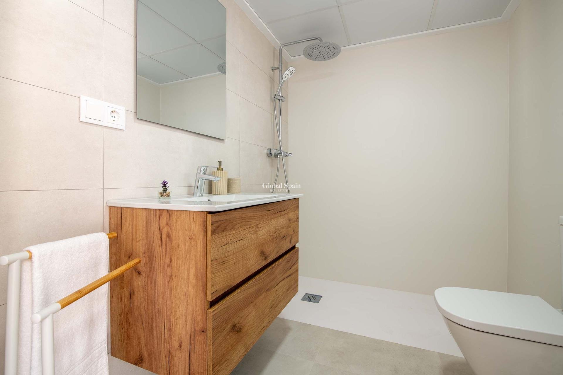 Nueva construcción  - APARTAMENTO -
COX - San Fernando