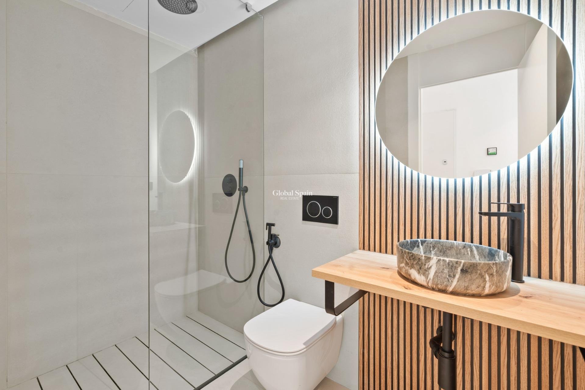 Nueva construcción  - APARTAMENTO -
ESTEPONA - El Paraíso