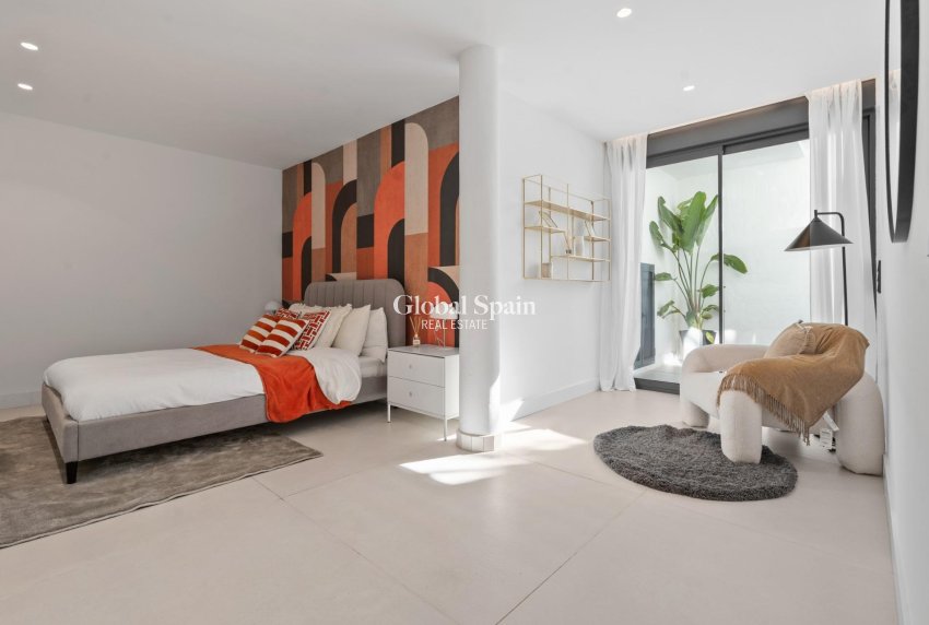 Nueva construcción  - APARTAMENTO -
ESTEPONA - El Paraíso