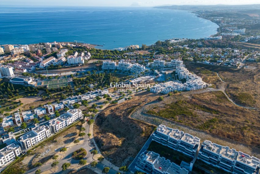 Nueva construcción  - APARTAMENTO -
ESTEPONA - Las Mesas
