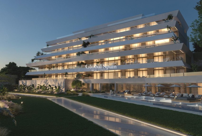Nueva construcción  - APARTAMENTO -
ESTEPONA - Playa De Guadalobon