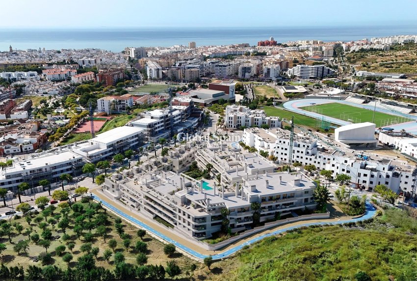 Nueva construcción  - APARTAMENTO -
ESTEPONA - Polideportivo
