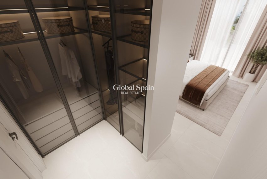 Nueva construcción  - APARTAMENTO -
ESTEPONA - Resinera Voladilla