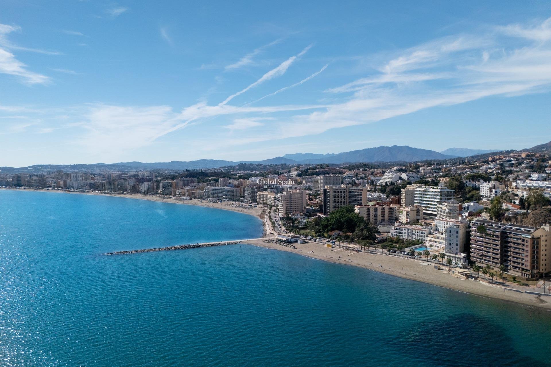 Nueva construcción  - APARTAMENTO -
FUENGIROLA - Torreblanca