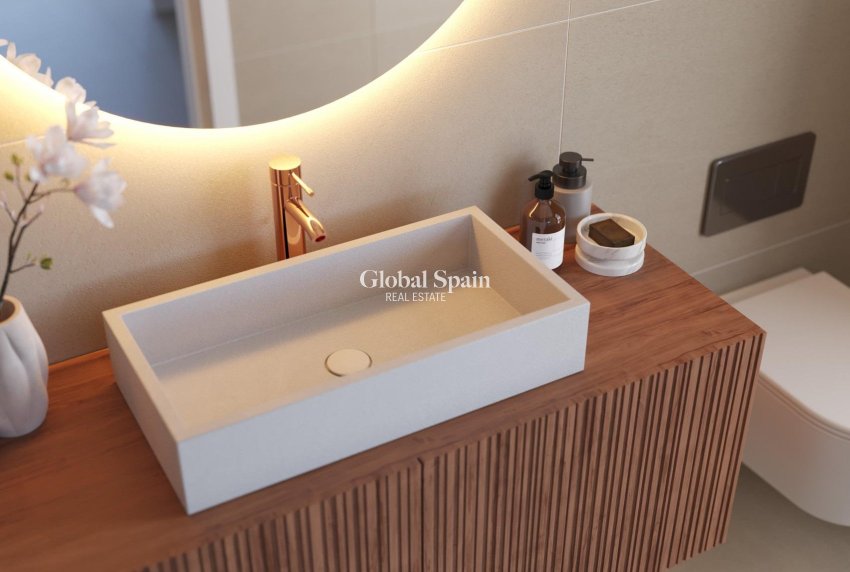 Nueva construcción  - APARTAMENTO -
FUENGIROLA - Torreblanca