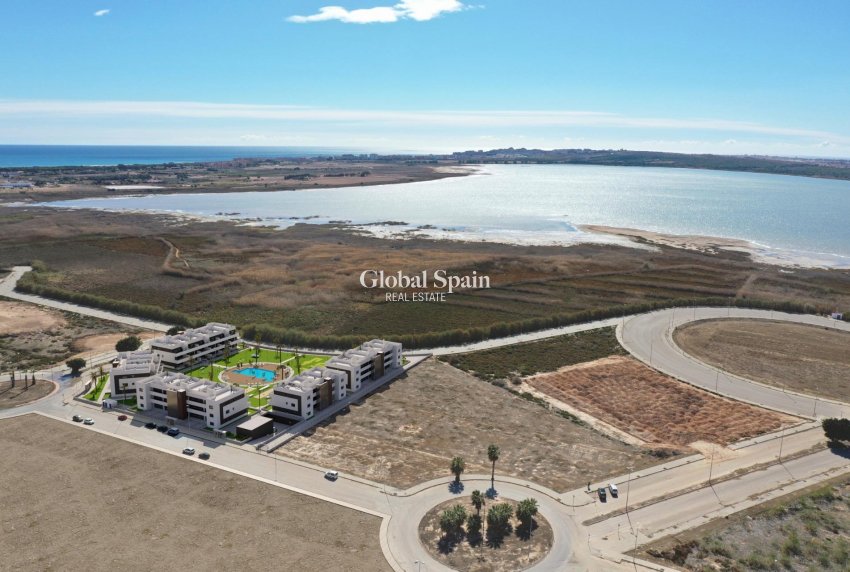 Nueva construcción  - APARTAMENTO -
GUARDAMAR DEL SEGURA - EL RASO