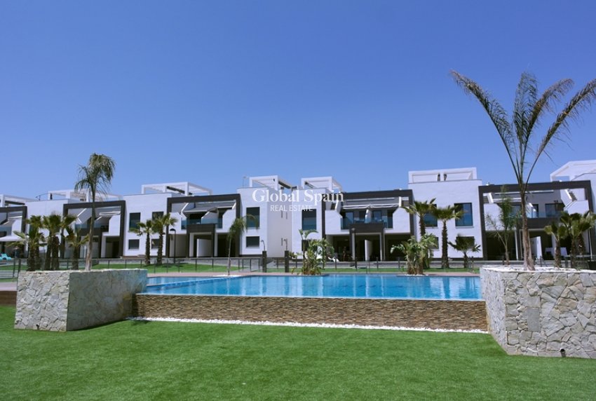 Nueva construcción  - APARTAMENTO -
GUARDAMAR DEL SEGURA - EL RASO