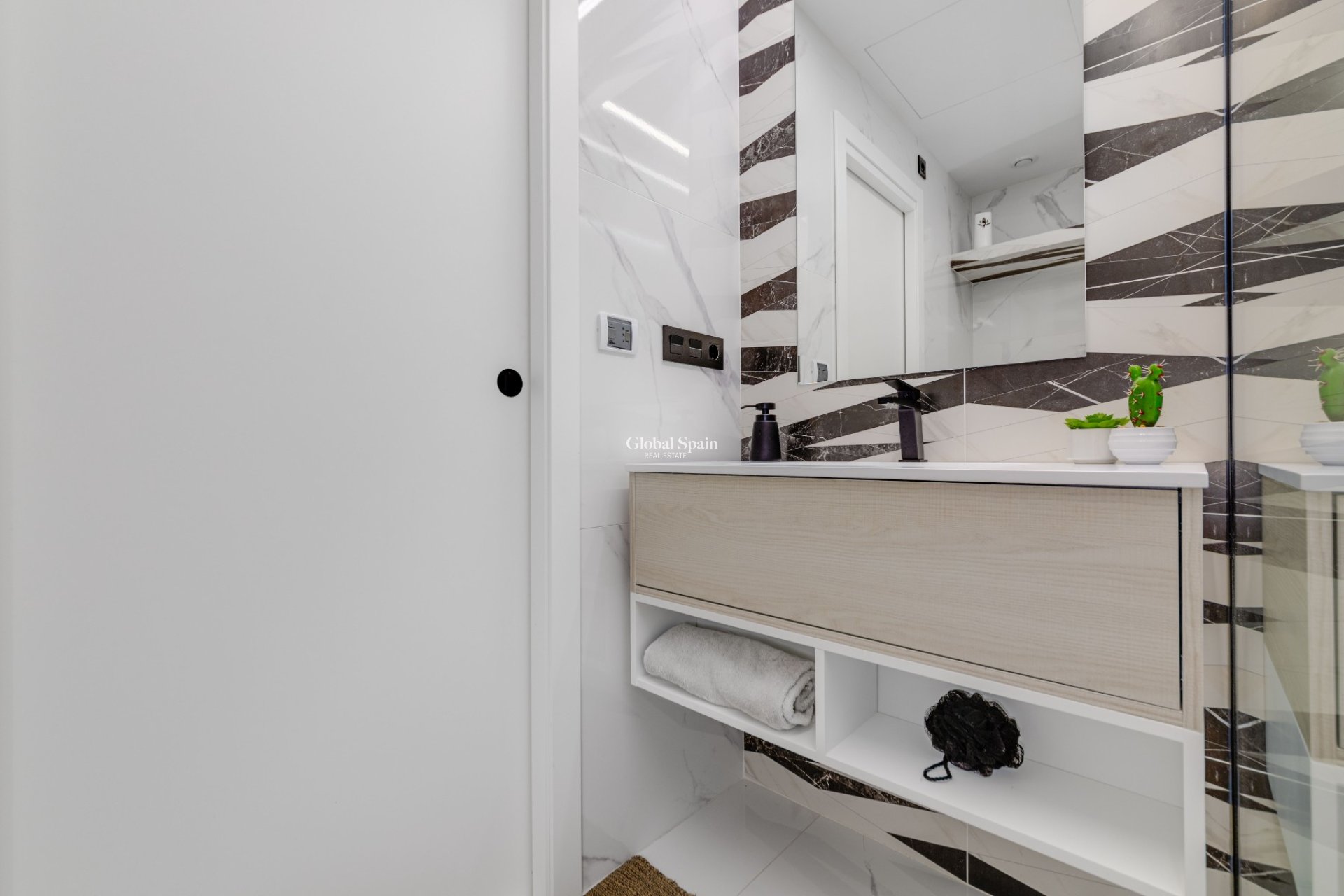 Nueva construcción  - APARTAMENTO -
GUARDAMAR DEL SEGURA - EL RASO