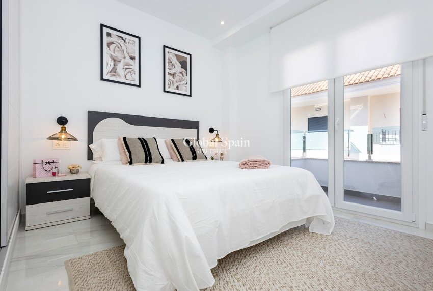 Nueva construcción  - Apartamento -
Jacarilla - pueblo