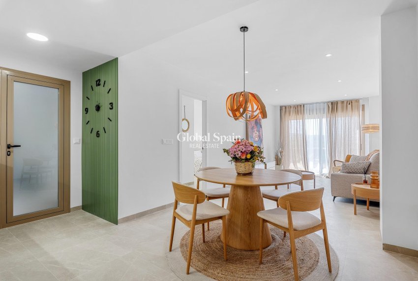 Nueva construcción  - Apartamento -
Jacarilla - pueblo