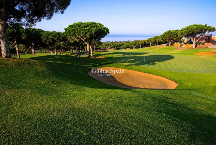 Nueva construcción  - APARTAMENTO -
MARBELLA - Cabopino Golf