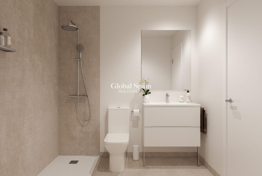 Nueva construcción  - APARTAMENTO -
MIJAS - Playa Marina