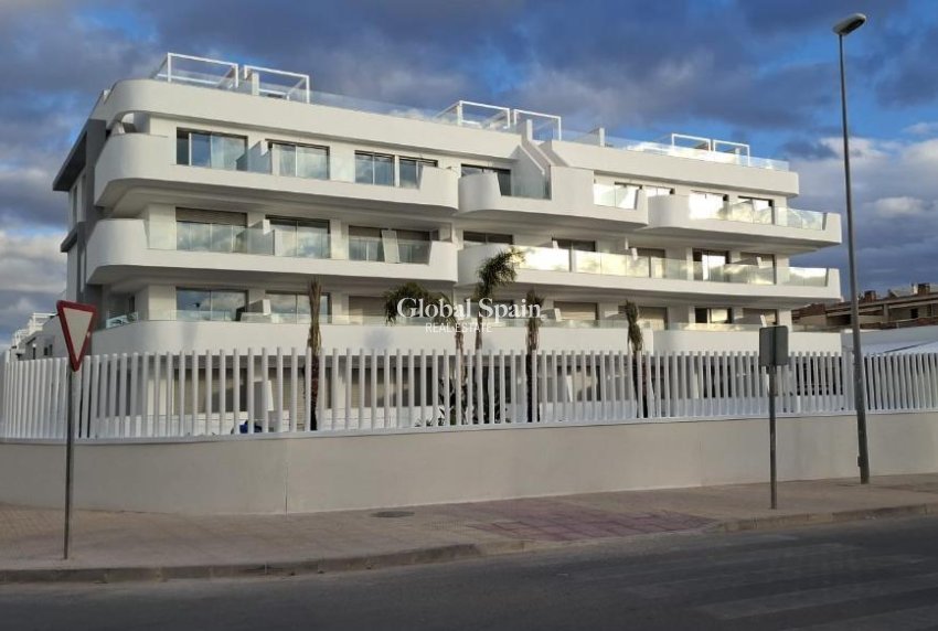 Nueva construcción  - APARTAMENTO -
ORIHUELA COSTA - Lomas de Cabo Roig
