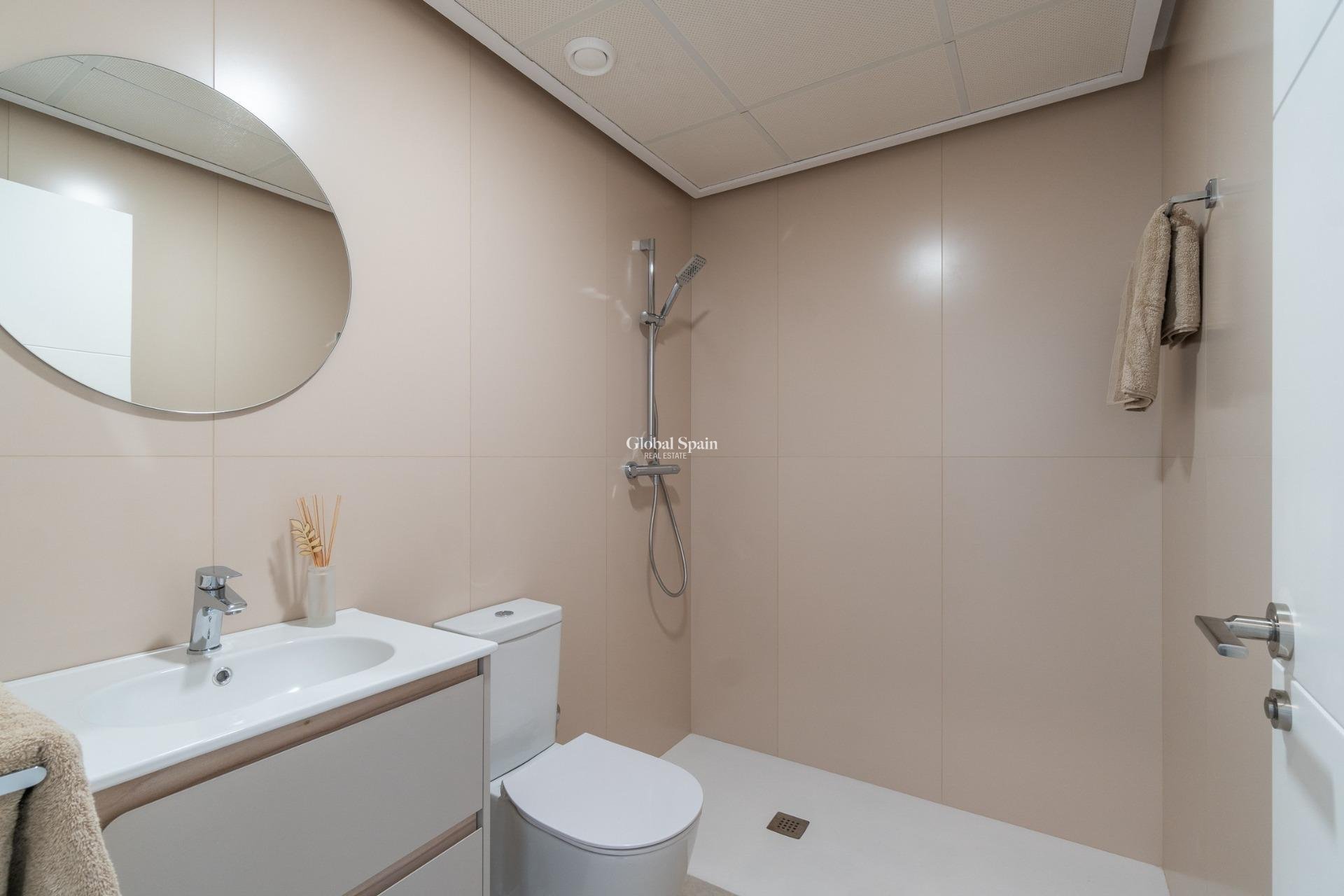 Nueva construcción  - APARTAMENTO -
ORIHUELA COSTA - Playa Flamenca