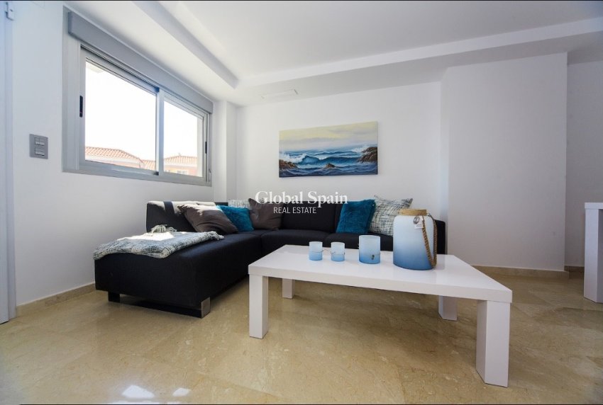 Nueva construcción  - Apartamento -
ORIHUELA COSTA - VILLAMARTÍN
