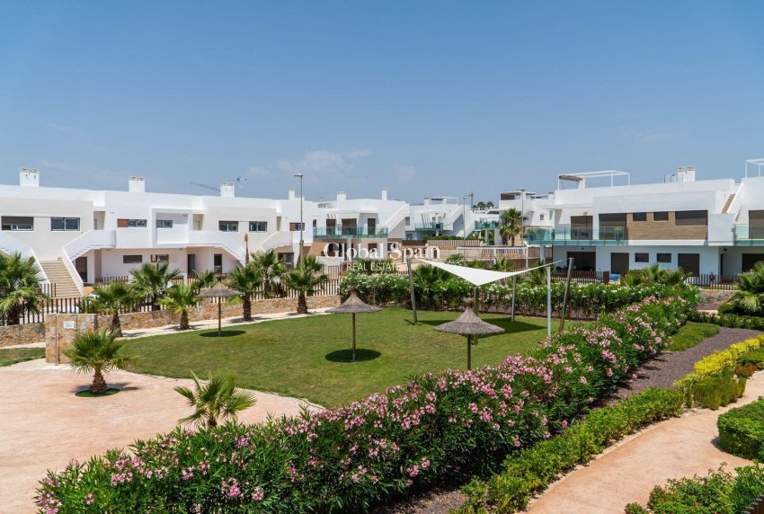 Nueva construcción  - APARTAMENTO -
ORIHUELA - Vistabella Golf