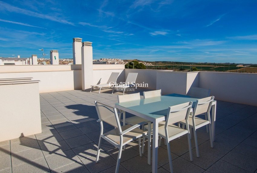 Nueva construcción  - APARTAMENTO -
ORIHUELA - Vistabella Golf