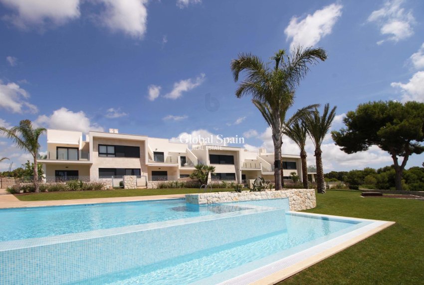 Nueva construcción  - APARTAMENTO -
PILAR DE LA HORADADA - Lo Romero Golf