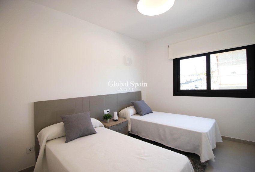 Nueva construcción  - APARTAMENTO -
PILAR DE LA HORADADA - Lo Romero Golf