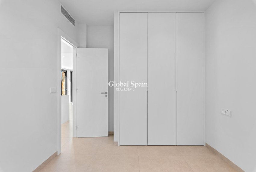 Nueva construcción  - APARTAMENTO -
PILAR DE LA HORADADA - Parque del Mediterraneo