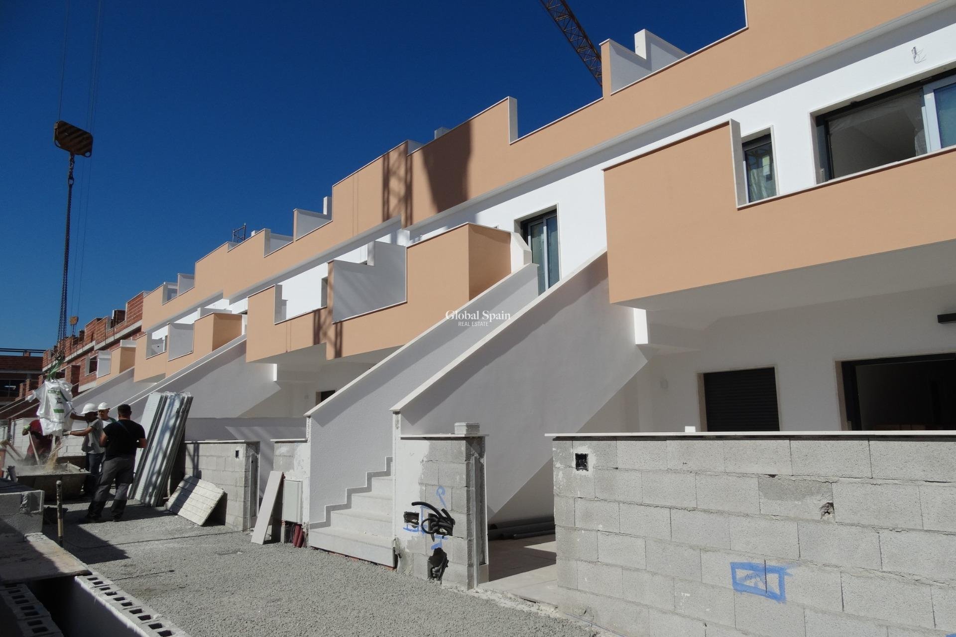 Nueva construcción  - APARTAMENTO -
PILAR DE LA HORADADA - pueblo