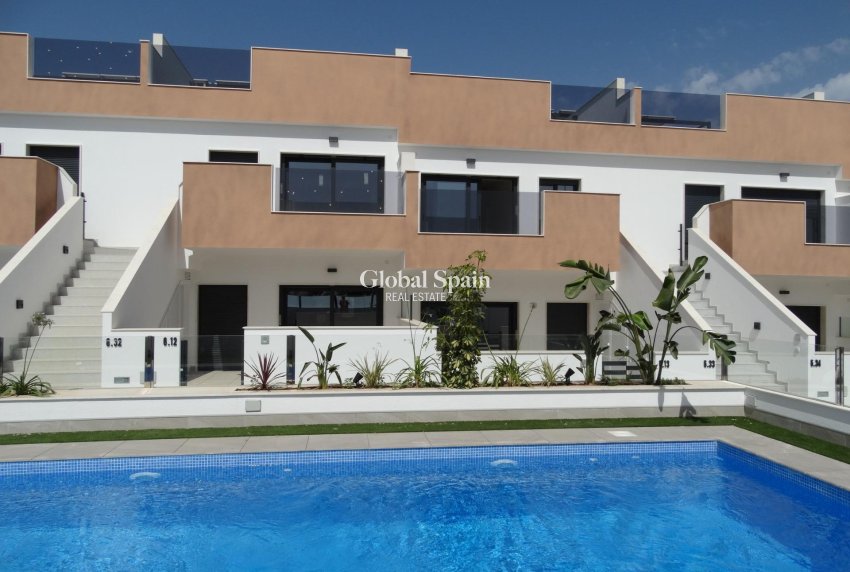 Nueva construcción  - APARTAMENTO -
PILAR DE LA HORADADA - pueblo
