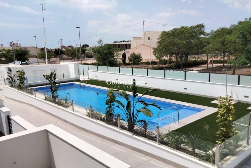 Nueva construcción  - APARTAMENTO -
PILAR DE LA HORADADA - pueblo
