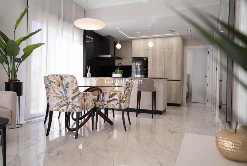 Nueva construcción  - APARTAMENTO -
PILAR DE LA HORADADA - pueblo
