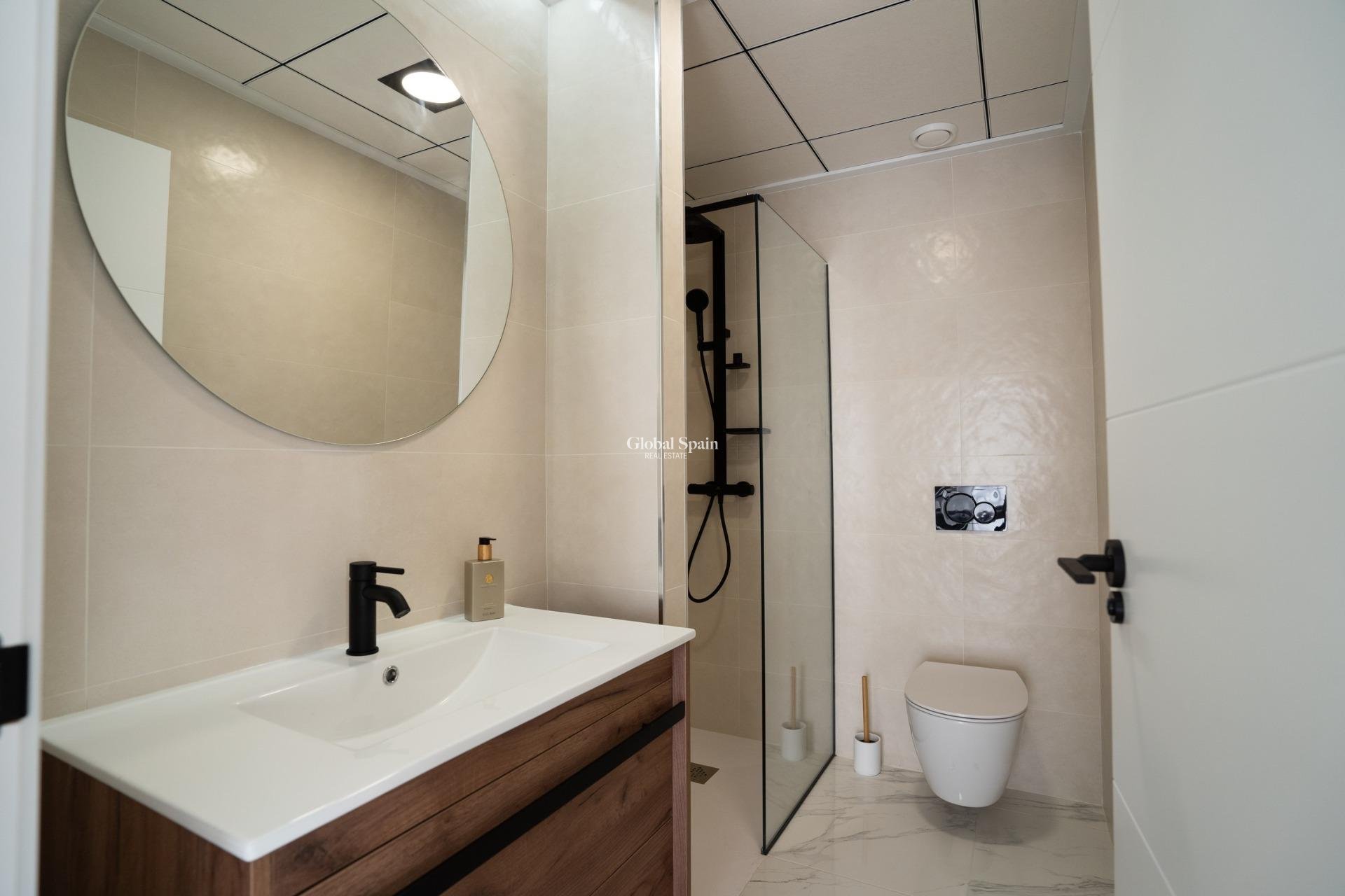 Nueva construcción  - APARTAMENTO -
PILAR DE LA HORADADA - pueblo