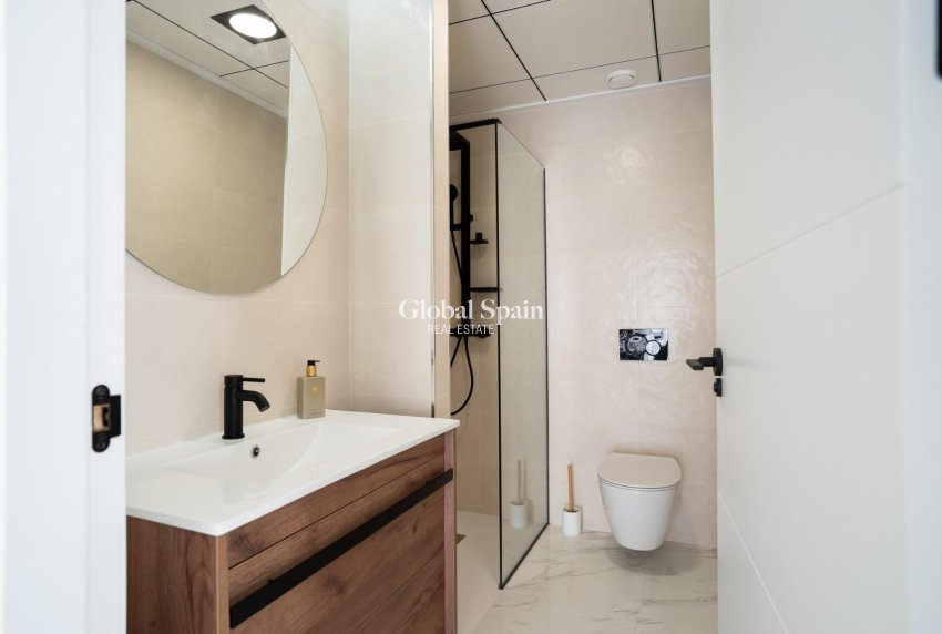 Nueva construcción  - APARTAMENTO -
PILAR DE LA HORADADA - pueblo