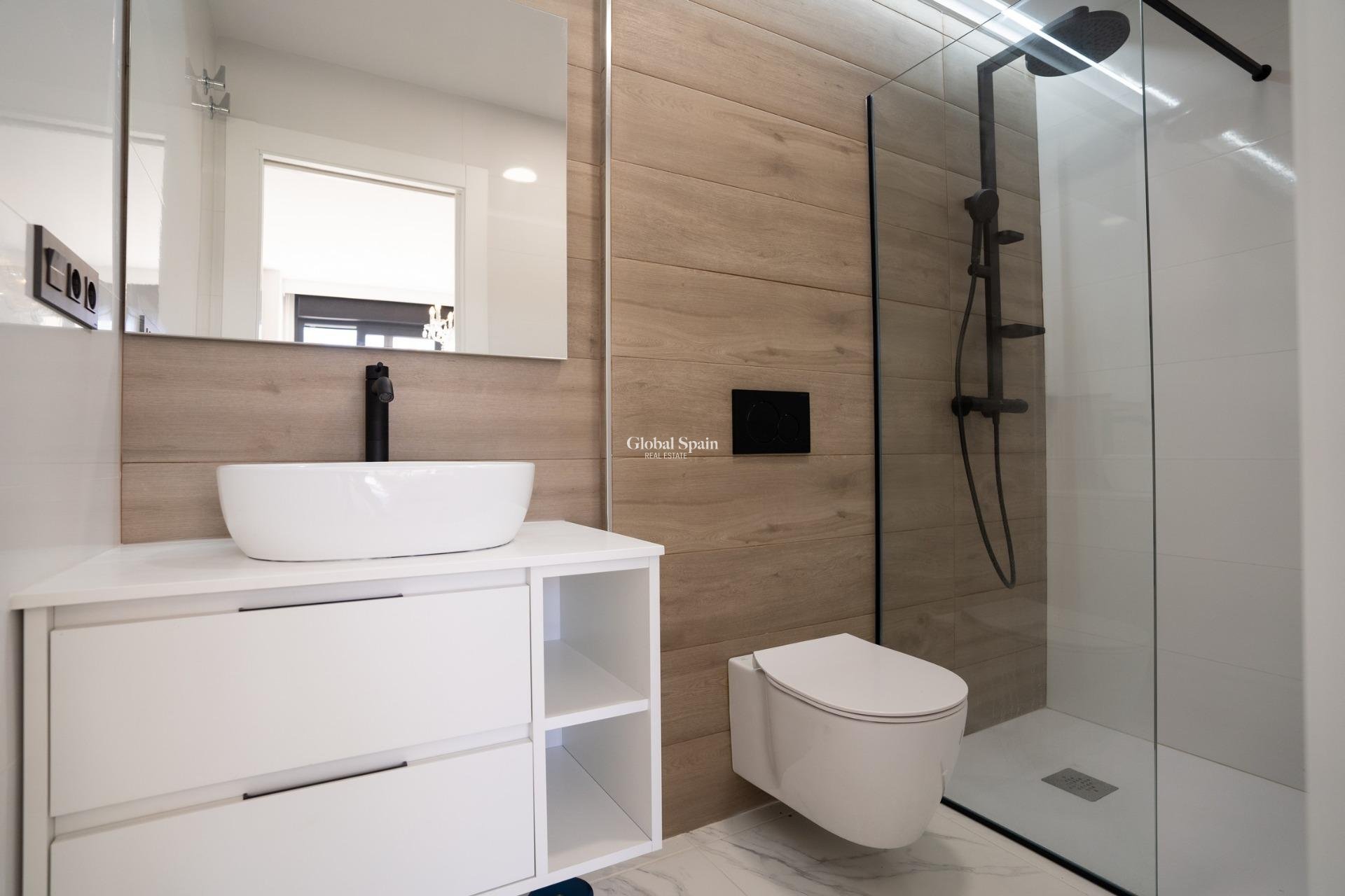 Nueva construcción  - APARTAMENTO -
PILAR DE LA HORADADA - pueblo