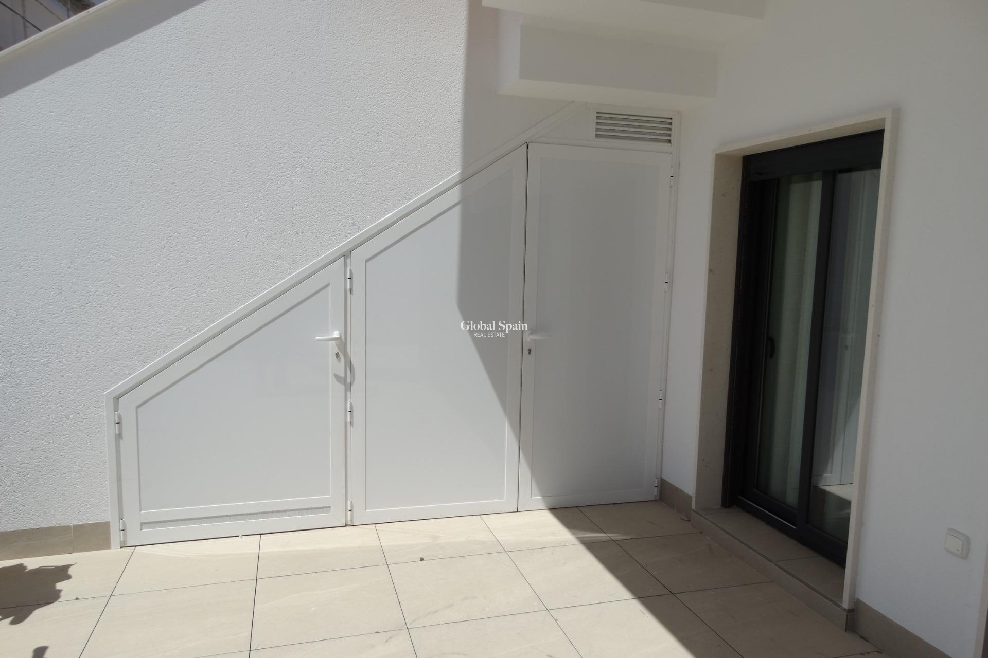 Nueva construcción  - APARTAMENTO -
PILAR DE LA HORADADA - pueblo