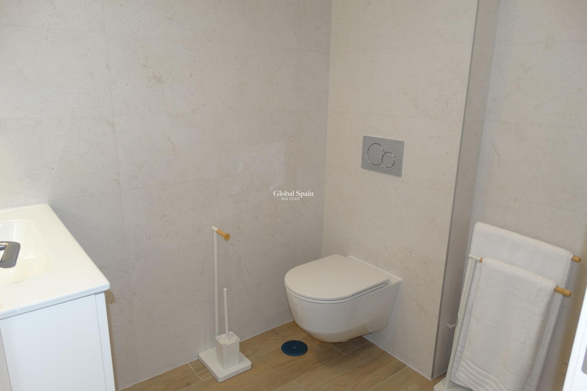 Nueva construcción  - APARTAMENTO -
PILAR DE LA HORADADA - pueblo
