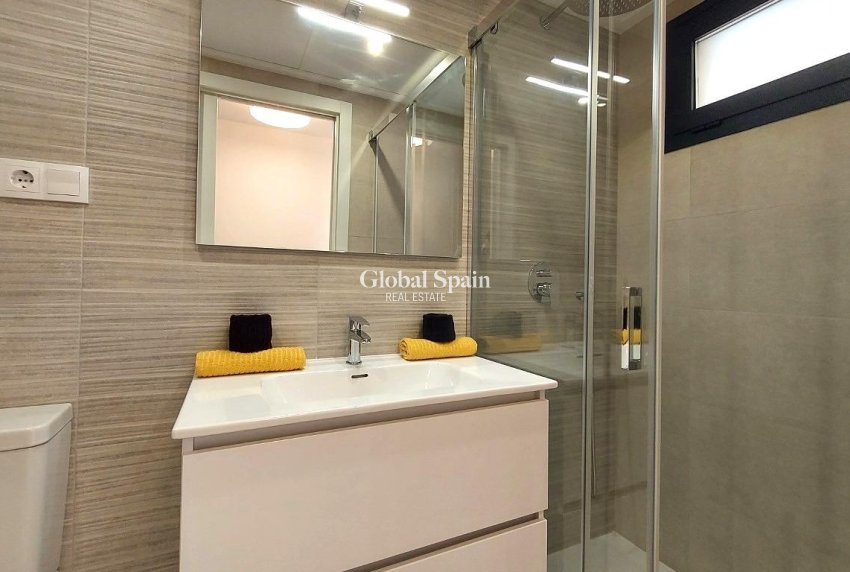 Nueva construcción  - APARTAMENTO -
SAN MIGUEL DE SALINAS - Pueblo