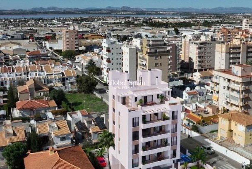 Nueva construcción  - APARTAMENTO -
TORREVIEJA - Nueva Torrevieja