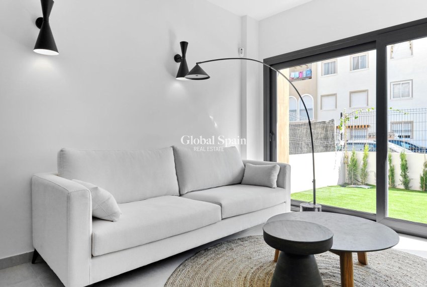 Nueva construcción  - APARTAMENTO -
TORREVIEJA - Villa Amalia