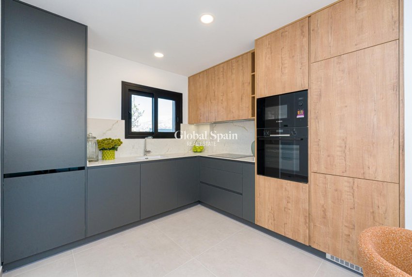 Nueva construcción  - APARTAMENTO -
VILLAJOYOSA - Cala de Finestrat