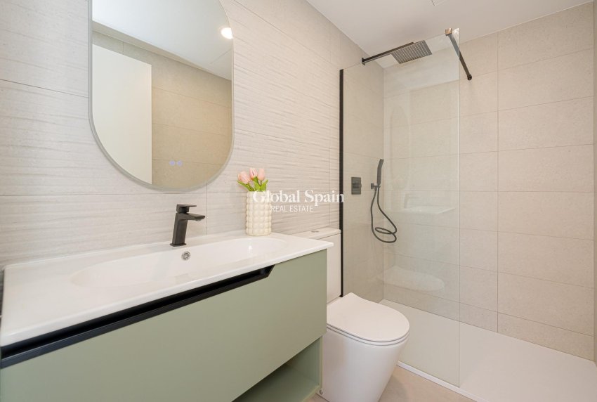 Nueva construcción  - APARTAMENTO -
VILLAJOYOSA - Cala de Finestrat