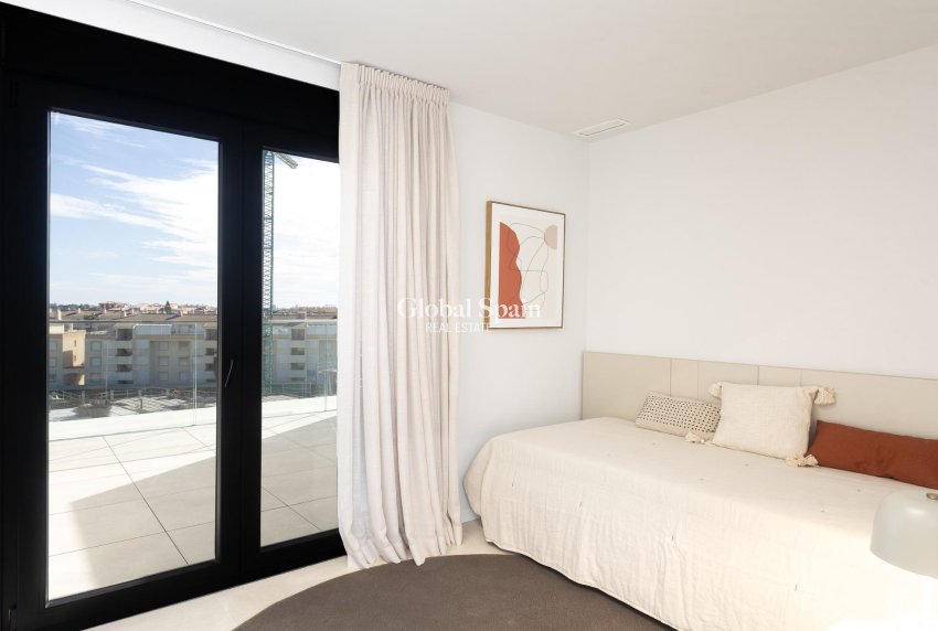 Nueva construcción  - ÁTICO -
DENIA - L´Estanyó (Marinas)