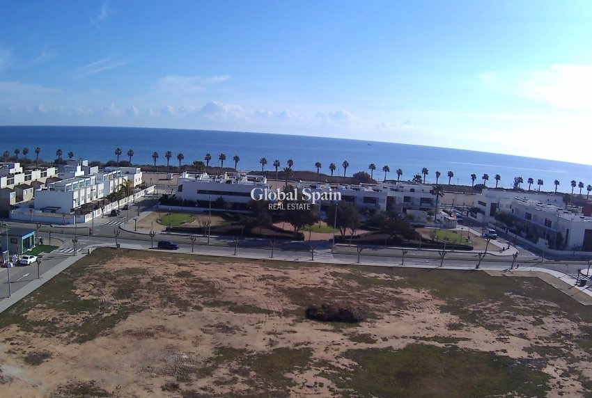 Nueva construcción  - ÁTICO -
PILAR DE LA HORADADA - Playa de las Higuericas