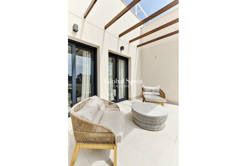 Nueva construcción  - Bungalow en el último piso -
TORREVIEJA - Villa Amalia