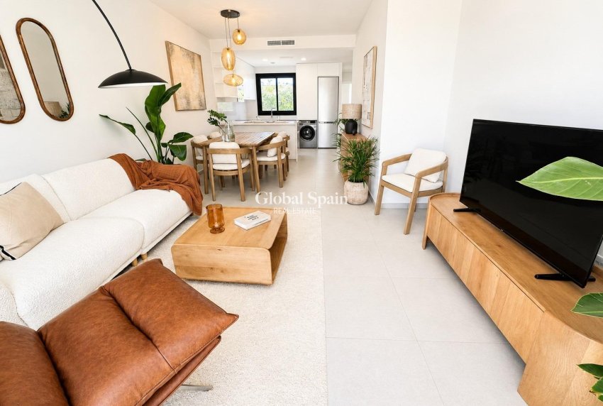 Nueva construcción  - CASA -
BAÑOS Y MENDIGO - Altaona Golf