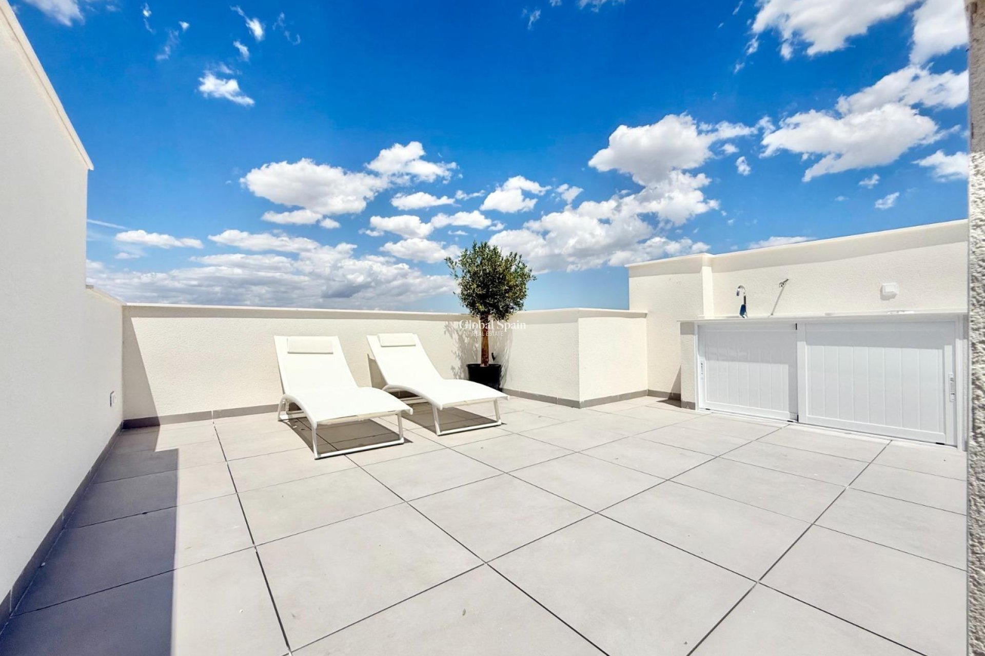 Nueva construcción  - CASA -
COX - San Fernando