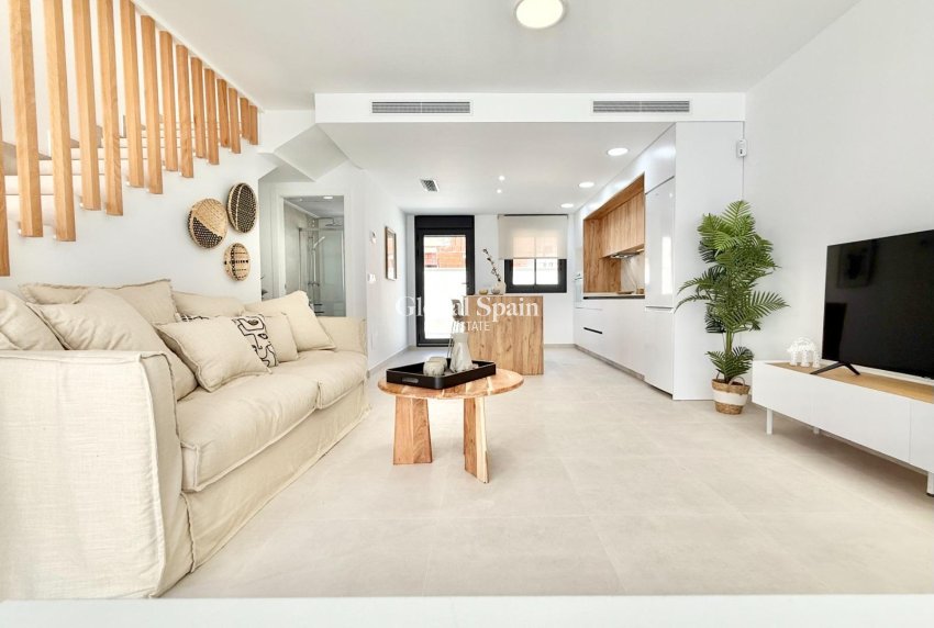 Nueva construcción  - CASA -
COX - San Fernando