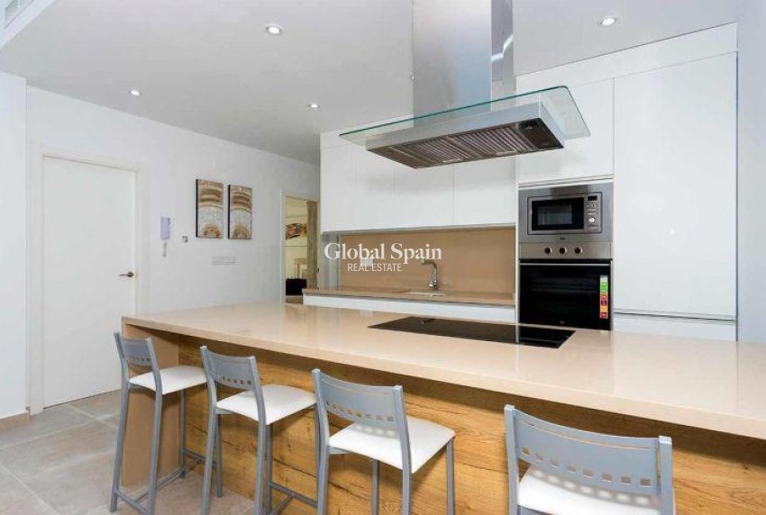 Nueva construcción  - CASA -
DAYA NUEVA - CENTRO