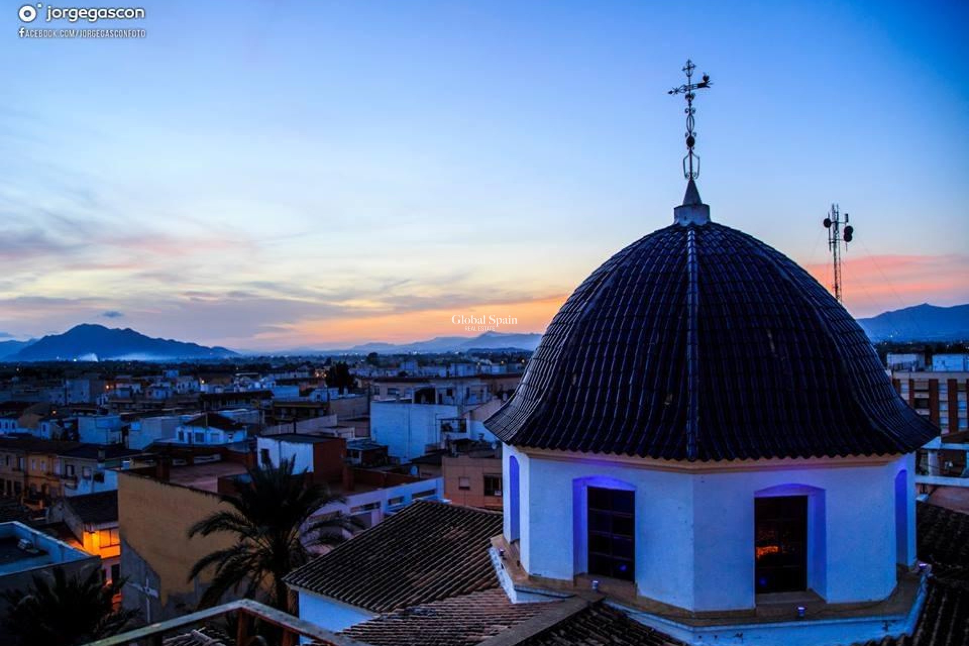 Nueva construcción  - Casa -
DOLORES