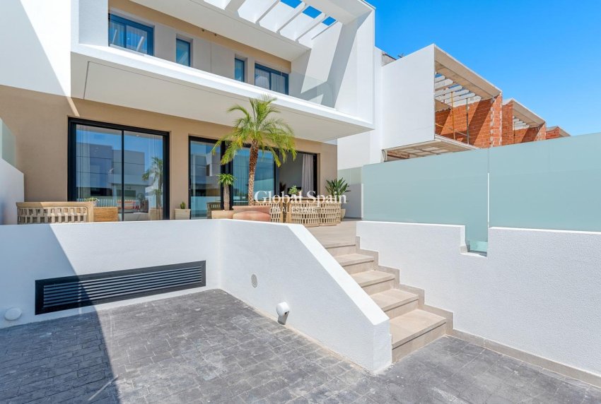 Nueva construcción  - CASA -
DOLORES