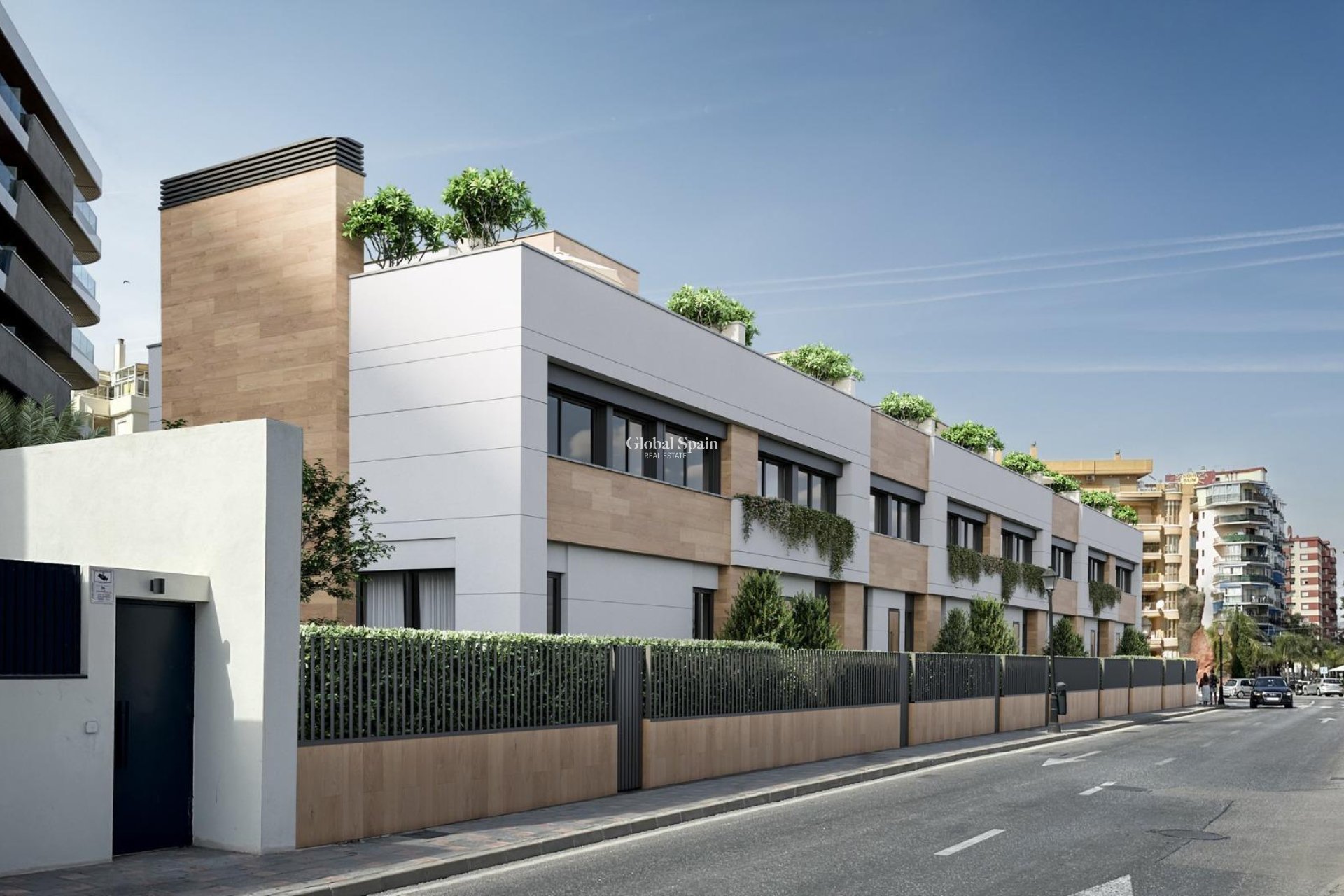 Nueva construcción  - CASA -
FUENGIROLA - Centro